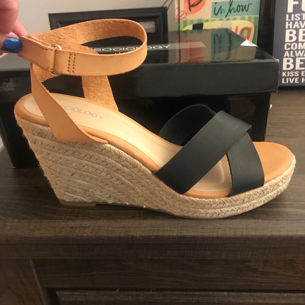 Criss cross espadrille sandals